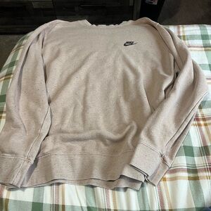Nike crewneck